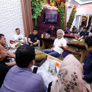 Mahasiswa Cipayung Plus Kota Medan Temui Ganjar Diskusikan Energi Baru Di Sibolang Durian
