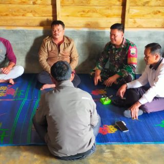 Eratkan Silaturahmi Babinsa Anjangsana Ke Rumah Warga