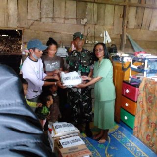 Danramil 01 Sumbul  Kunjungi dan berikan bantuan kepada anak stunting
