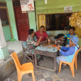 Babinsa Koramil 05&nbsp; Tanah Pinem,Lakasanakan Giat Komsos Dengan Warga Binaan