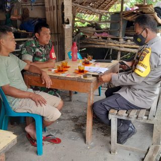 Babinsa Koramil 05 Tanah Pinem Bersama Bhabinkamtibmas Komsos Bersama Warga Binaan