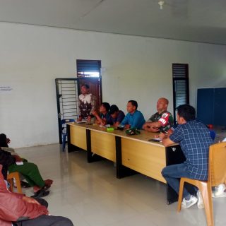 Babinsa Hadiri Rapat Musyawarah Desa (Musdes) Dalam Rangka Kerja Pemerintah Desa