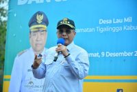 foto.akil Menteri Pertanian (Wamentan), Harvick Hasnul Qolbi bersama Bupati Dairi, Eddy Keleng Ate Berutu melakukan tanam perdana sorgum di Demonstration Plot (demplot) seluas 2 hektar di Desa Lau Mil, Kecamatan Tigalingga, Kabupaten Dairi, Jumat (9/12/2022).