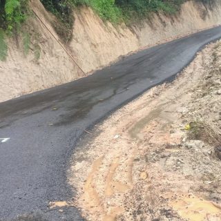 Warga Keluhkan Pekerjaan Jalan Hot Mix Desa Pasi