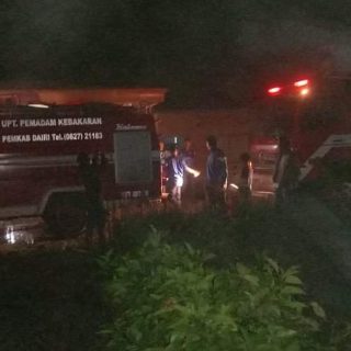 1 Unit Rumah Di Desa Bintang Marsada Hangus Di lalap Si jago Merah