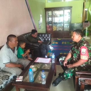 Babinsa Koramil 05 Tanah Pinem Jalin Silahturahmi Dengan Aparatur Desa