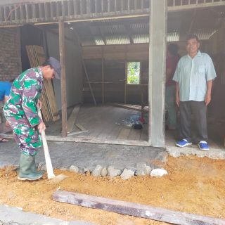 Babinsa Koramil 05 Tanah Pinem,Komsos Awal Tahun Bersama Warga Desa Alur Subur.