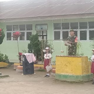 Babinsa Koramil 01 Sumbul Beri Materi Wawasan Kebangsaan Kepada Siswa Sekolah Dasar