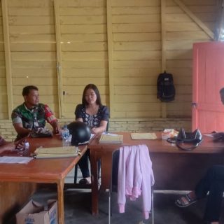 Babinsa Koramil 05 Tanah Pinem,Berinteraksi Melalui Komsos Bersama Warga Binaan