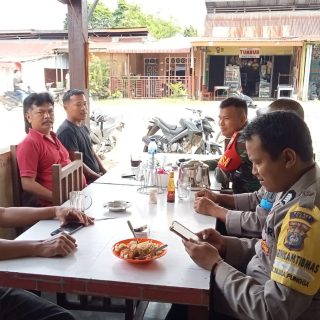 Bentuk Sinergitas TNI-POLRI , Babinsa Koramil 03 Parongil Sarapan Pagi bersama Bhabinkamtibmas 
