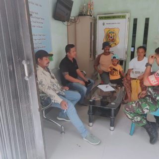 Jalin Silaturahmi,Babinsa Komsos Dengan Perangkat Desa