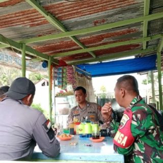 Kompak,Babinsa Bersama Bhabinkamtibmas Komsos Dengan Peranfkat Desa