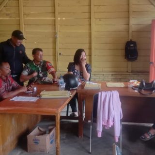 Jalin Silaturahmi,Babinsa Komsos Dengan Perangkat Desa