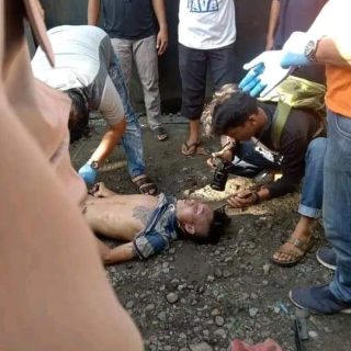 Warga Di Hebohkan Penemuan 2 Sosok Mayat Di Selokan