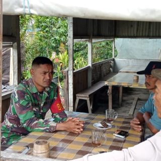 Melalui Anjangsana,Babinsa Koramil 01 Sumbul, Berbagi Informasi Dengan Warga Binaan