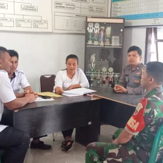 Babinsa Koramil 03 Parongil,Anjangsana Ke Kantor Desa Buntu Raja