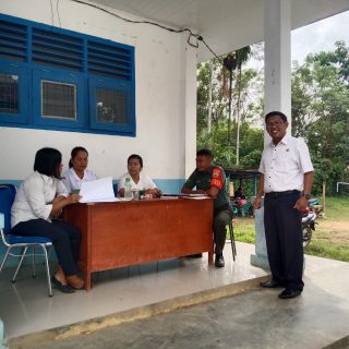 Babinsa Koramil 05 Tanah Pinem,Silahturhami Dengan Guru di SLTP Negeri 1  Tanah Pinem