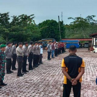 Personil Koramil 07 Salak,Turut Laksanakan Apel Pengamanan Penetapan Nomor Urut  Pilkades Pakpak Bharat.