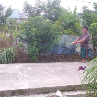 Minggu Ceria..!! Koptu Hk.Sipayung Babinsa Koramil 03 Parongil Olah Raga Bersama Anak