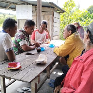 Wujutkan Keakraban,Babinsa Koramil 07 Komsos Dengan Warga Binaan