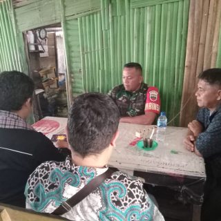 Babinsa Koramil 07 Salak,Komsos Dengan Warga Binaan Di Desa Kecupak  Kecamatan PGGS Pakpak Bharat
