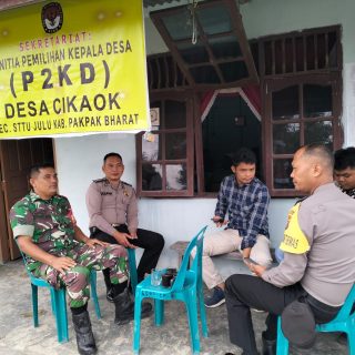 Babinsa Koramil 07 Salak Pantau Tahapan Pilkades Serentak Di Wilayah Binaan.
