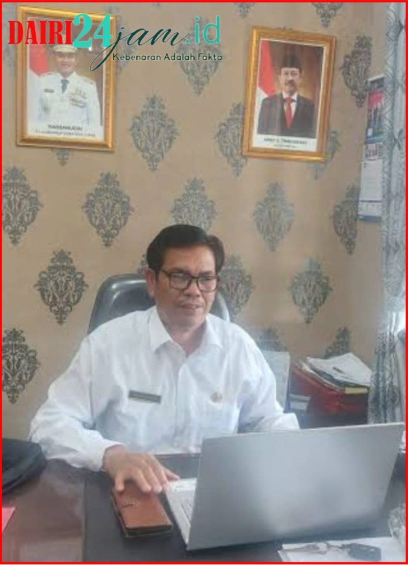 Marudin Sianturi S.Pd, Kepala SMKN 1 Sidikalang, Kamis (13/6).