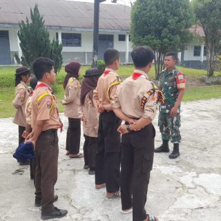 Babinsa Koramil 06 Kerajaan Beri Motivasi Dan Arahan Ke Siswa Siswi SMA N 1 Kerajaan