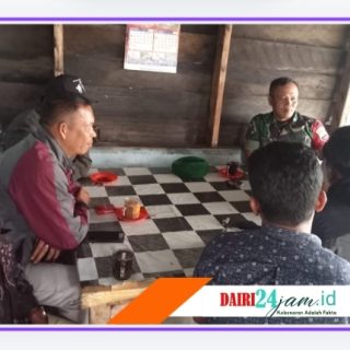 Melalui Komsos , Cara Babinsa Jalin Silaturahmi Dengan Warga Desa Binaan