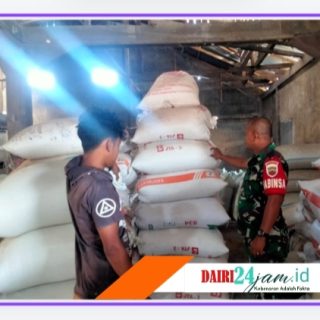 Pastikan Stok Gabah dan Beras, Babinsa Koramil 01/Sbl Kodim 0206/Dairi Sambangi Kilang Padi