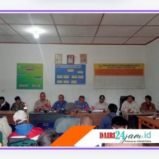 Babinsa Bersama Bhabinkamtibmas Hadiri Rapat Pembentukan Linmas.