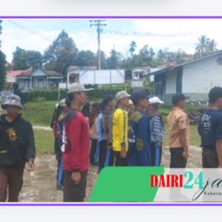 Babinsa Koramil 06/ Kerajaan Beri Motivasi dan Pelatihan PBB Kepada Siswa/i SMAN 1 Kerajaan