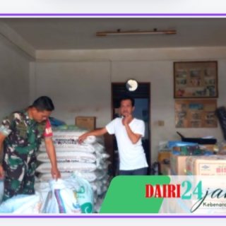 Babinsa Koramil 01/ Sumbul Monitoring Pupuk Bersubsidi di Kios Pupuk