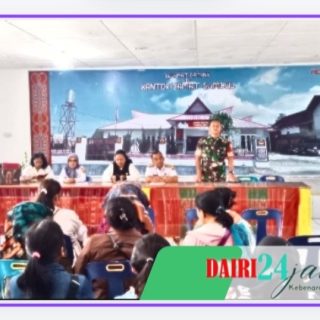 Babinsa Koramil 01/ Sumbul Dampingi Penyaluran Benih Padi Gogo Bantuan Kepada Kelompok Tani