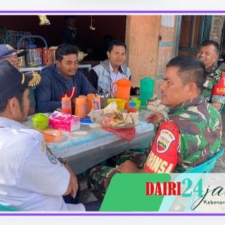 Eratkan Silaturahmi, Babinsa Komsos Dengan Masyarakat di Wilayah Binaan