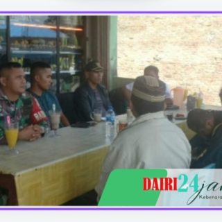 Komsos Bersama Masyarakat Desa Sukaramai, Babinsa Beri Pesan Kamtibmas