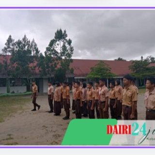 Babinsa Koramil 07/ Salak Beri Pembinaan Kepada Anak Pramuka