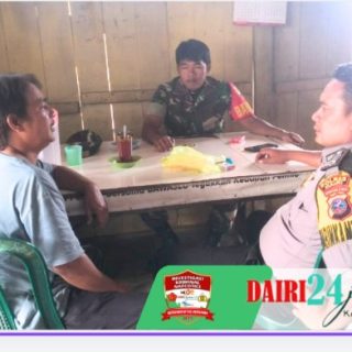 Babinsa dan Bhabinkamtibmas Komsos Dengan Warga Desa Liang Jering
