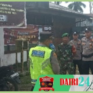 Pastikan Kotak Suara Aman, Personil Koramil Bersama Anggota Polri Lakukan Pengamanan