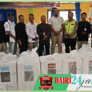 Danramil 06/ Kerajaan Hadiri Rapat Rekapitulasi Penghitungan Suara Gubernur/ Wakil Gubernur dan Bupati/ Wakil Bupati Pakpak Bharat