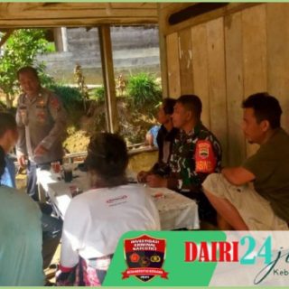Jalin Hubungan Baik, Babinsa Komsos Dengan Masyarakat Desa Suka Dame