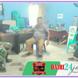 Babinsa Koramil 05/ TP Komsos Dengan Perangkat Desa Liang Jering