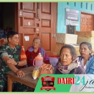 Babinsa Komunikasi Dengan Ibu Ibu di Desa Binaan