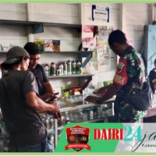 Cek Ketersediaan Pupuk Untuk Petani, Babinsa Datangi Kios Pupuk