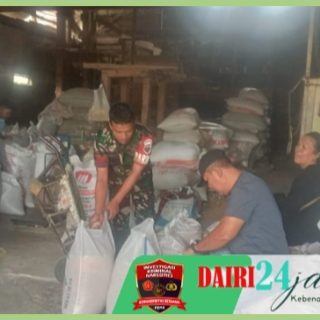 Pastikan Stok Gabah dan Beras, Babinsa Koramil 01/ Sumbul Sambangi Kilang Padi
