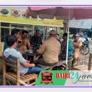 Jalin Silaturahmi Babinsa Koramil 01 Sumbul Komsos Dengan Ormas dan ASN