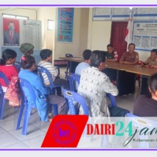 Bahas Data Kependudukan,Babinsa Koramil 01/Sumbul Komsos Dengan Warga Masyarakat