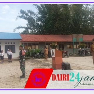 Tanamkan Cinta Tanah Air, Babinsa Menjadi Pembina Upacara Di Sekolah