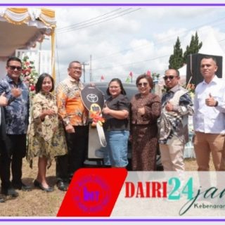 PT. BPR NBP 8 Sidikalang Serahkan Hadiah Tabungan Pundi, Bupati Harapkan Sinergi Dan Kontribusi BPR Untuk Membangun Dairi