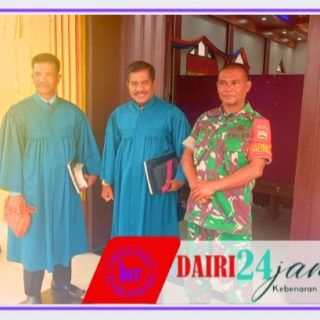 Berikan Rasa Nyaman Beribadah,Babinsa Koramil 01/Sumbul Laksanakan PAM Di Gereja